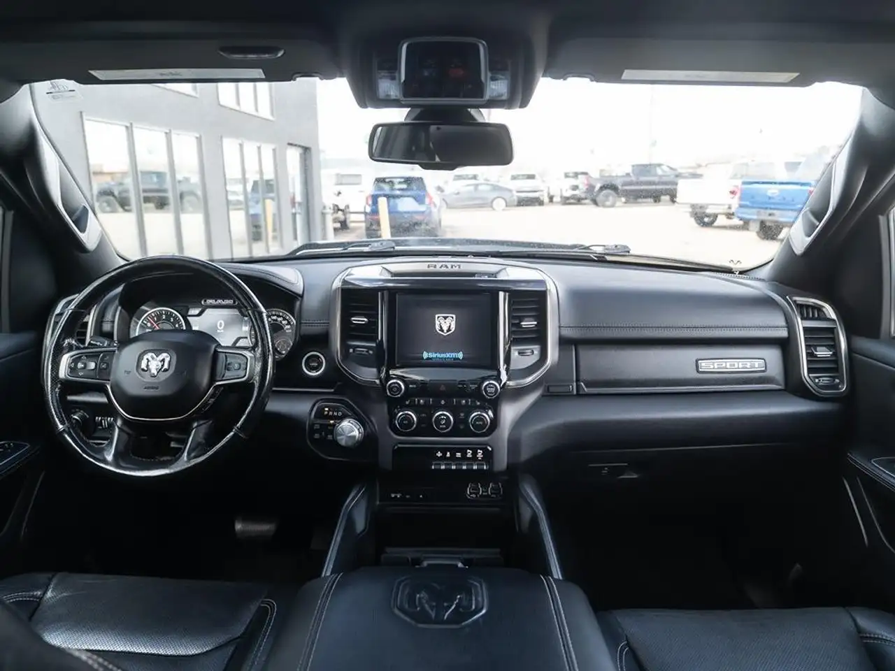 RAM 1500 снимка RAM 1500