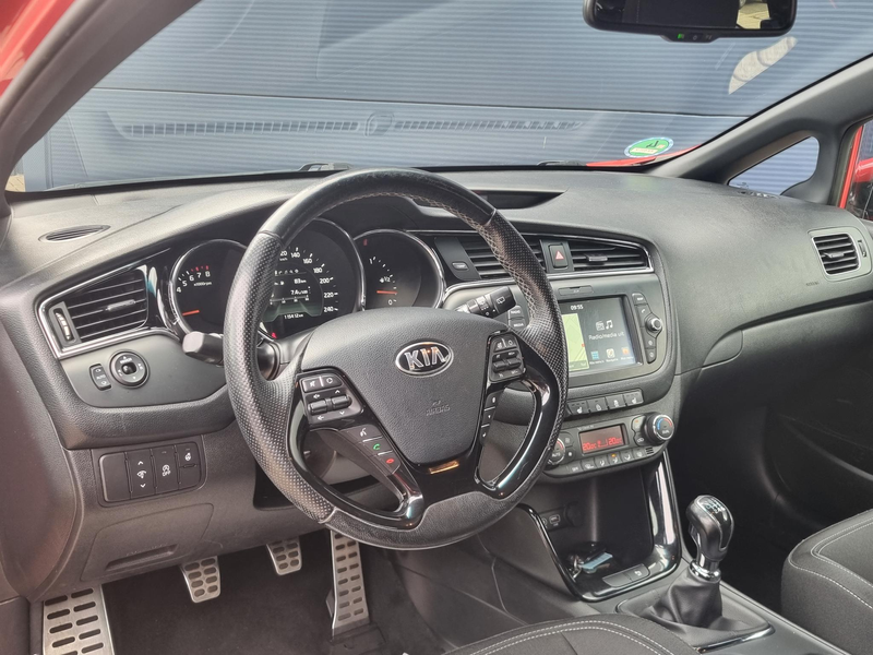 Kia ProCeed / pro_cee'd 1.0 T-GDi GT-Line | Camera | Stoel-/Stuurverwarmin — photo 9
