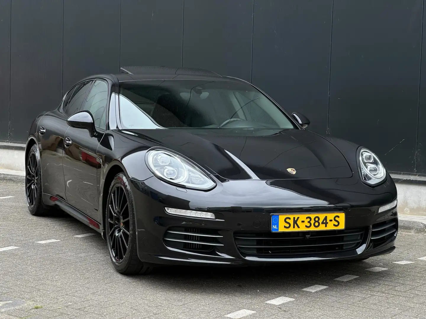 Porsche Panamera 3.0 4S 420 PK LUCHTVERING/LINE-ASSIST/MEMORY | KEU Zwart - 2