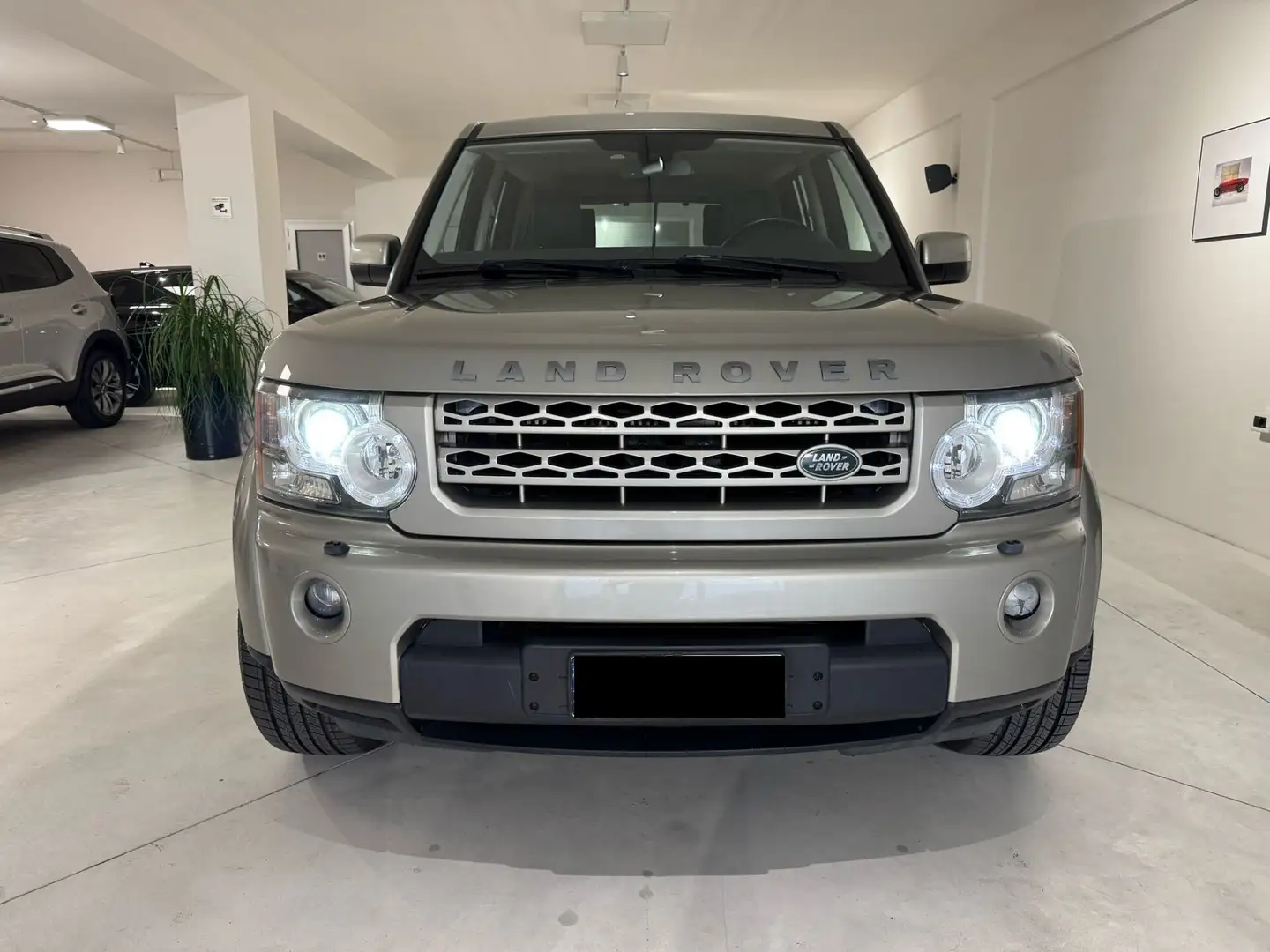 Land Rover Discovery 4 3.0 SDV6 245CV SE Grigio - 2