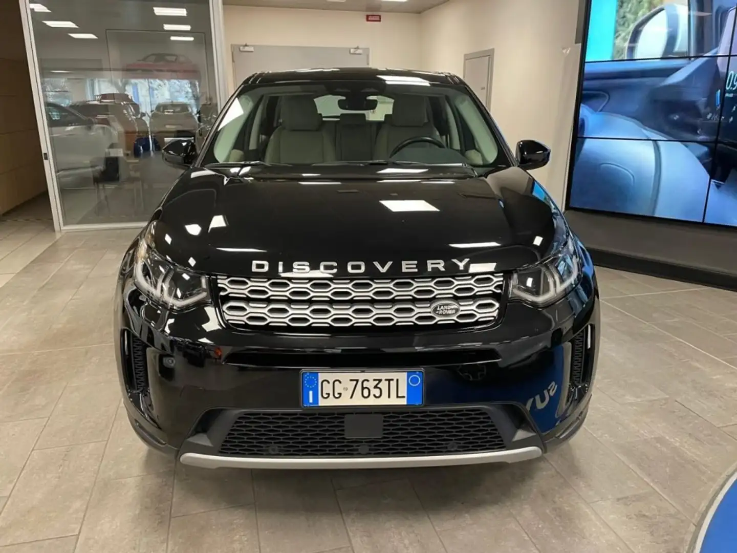Land Rover Discovery Sport 2.000 DIESEL/IBRIDO  4x4  204cv.  Automatica SE Nero - 2