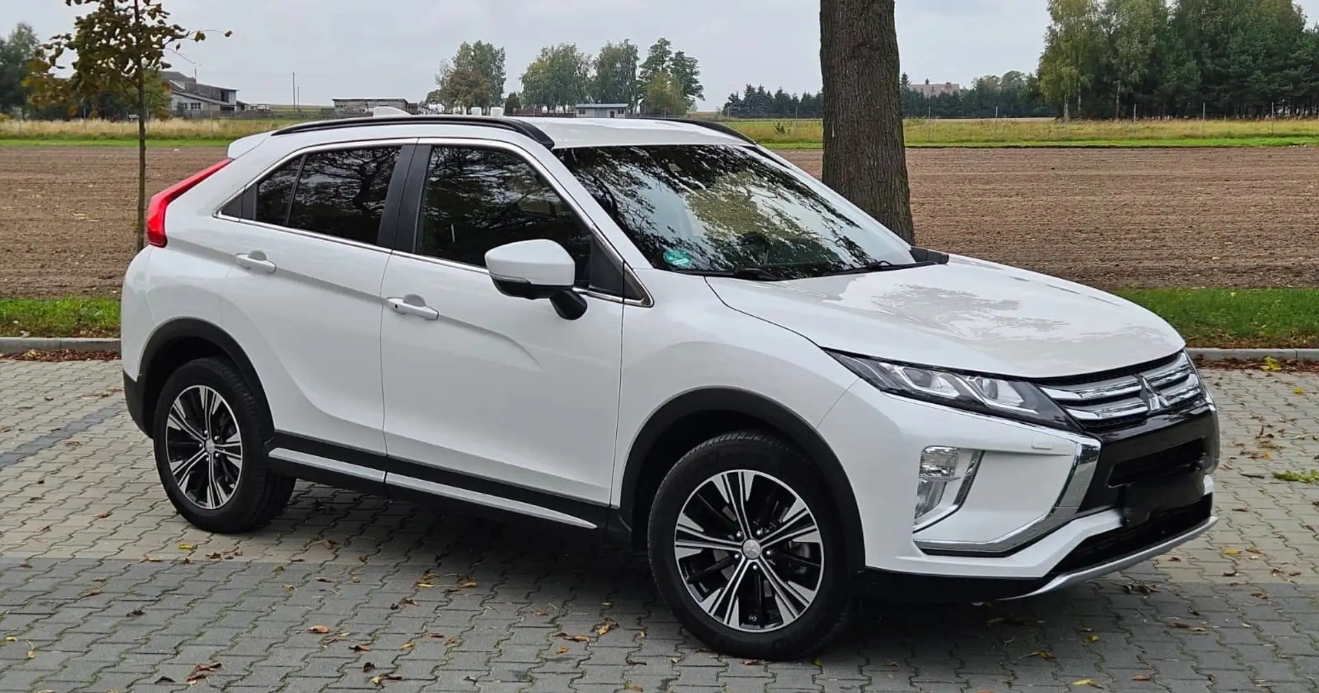 Mitsubishi Eclipse Cross Eclipse Cross 1.5 T-MIVEC ClearTec CVT 4WD Diamant - 1