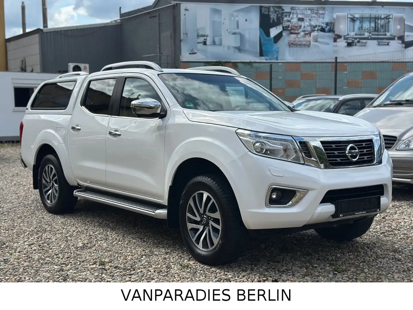 Nissan Navara NP300 Tekna Double Cab 4x4/Aut./Hardtop/ Weiß - 1
