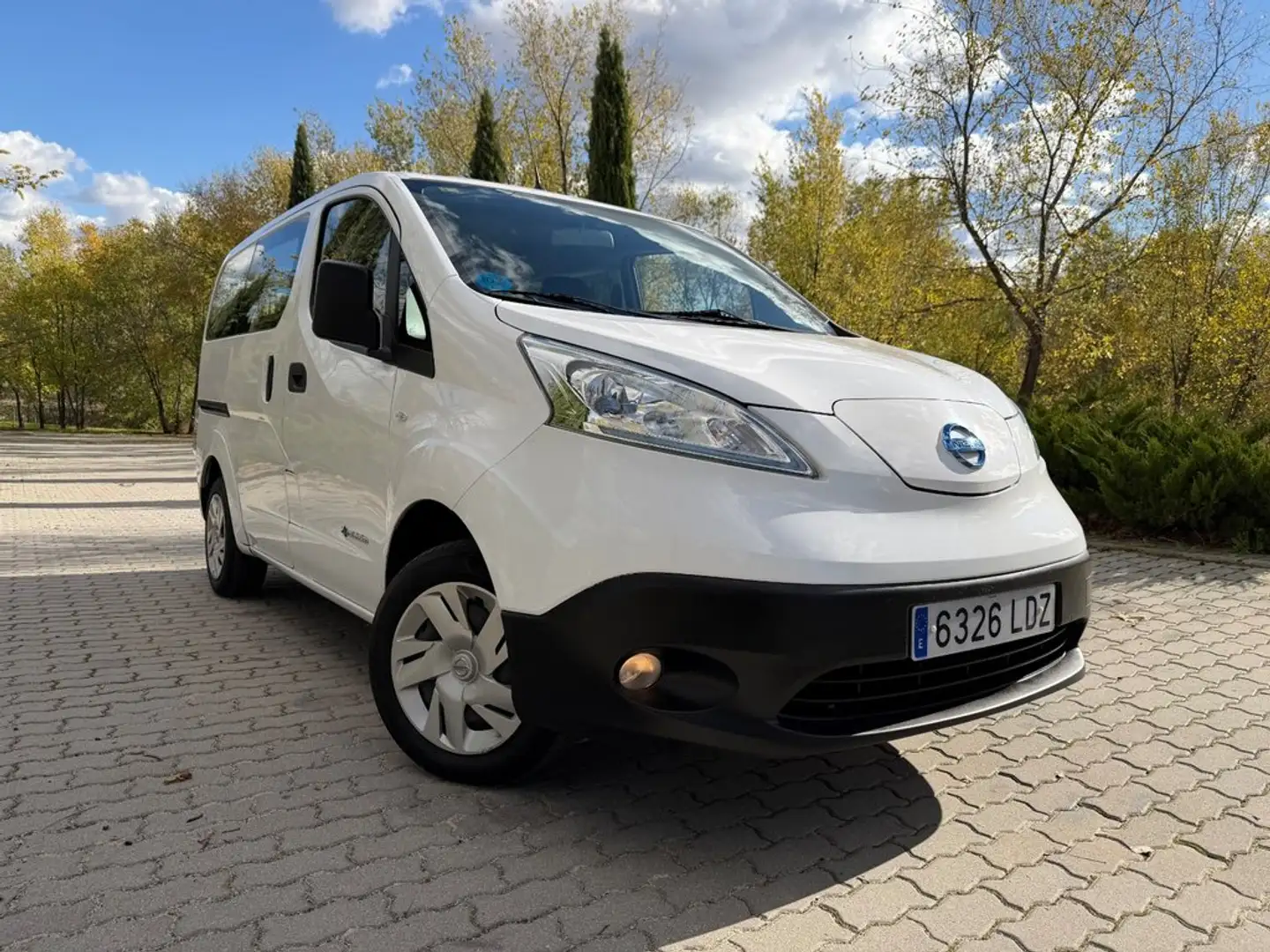 Nissan NV200 Combi 5 40 kWh PROFESIONAL Blanc - 2