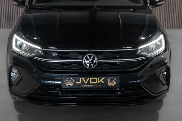 Volkswagen Taigo view 5