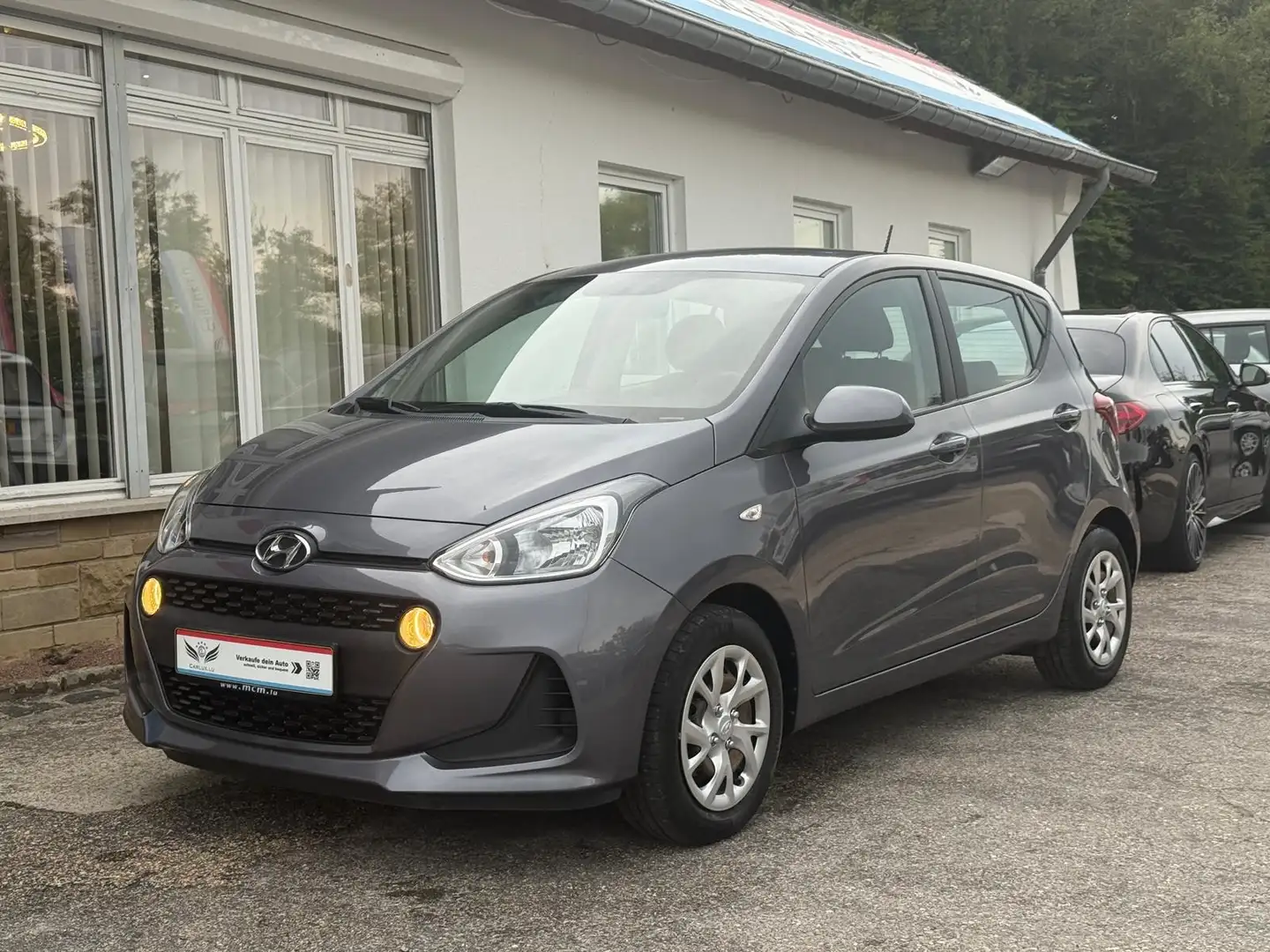 Hyundai i10 Classic Grau - 2