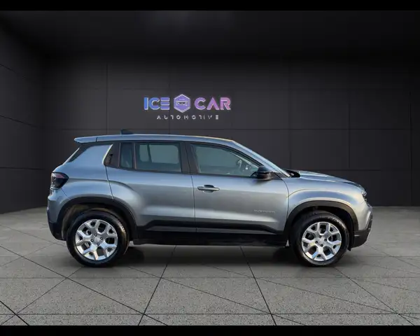 Jeep Avenger view 4