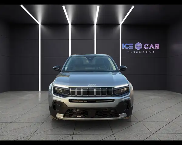 Jeep Avenger view 2