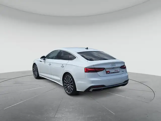 Audi A5 view 3