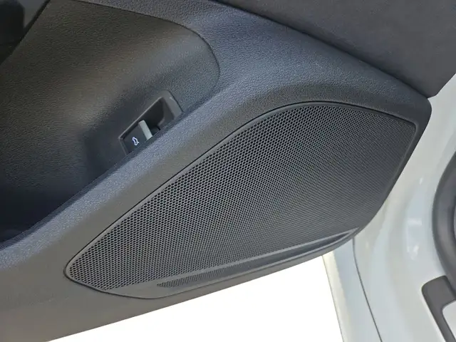 Audi A5 view 11