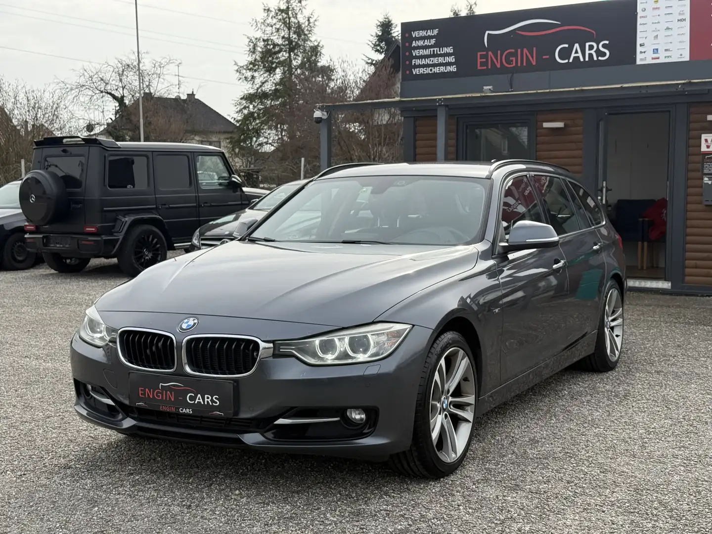 BMW 330 330d xDrive Aut. SPORT Grau - 1