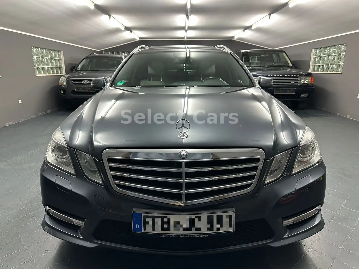 Mercedes-Benz E 350 CDI 4MATIC T AVANTGARDE 4Matic AMG-Paket Grau - 2