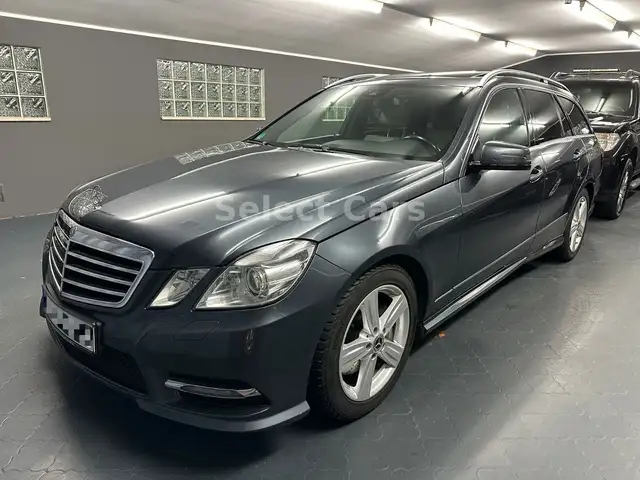Mercedes-Benz E 350 CDI 4MATIC T AVANTGARDE 4Matic AMG-Paket