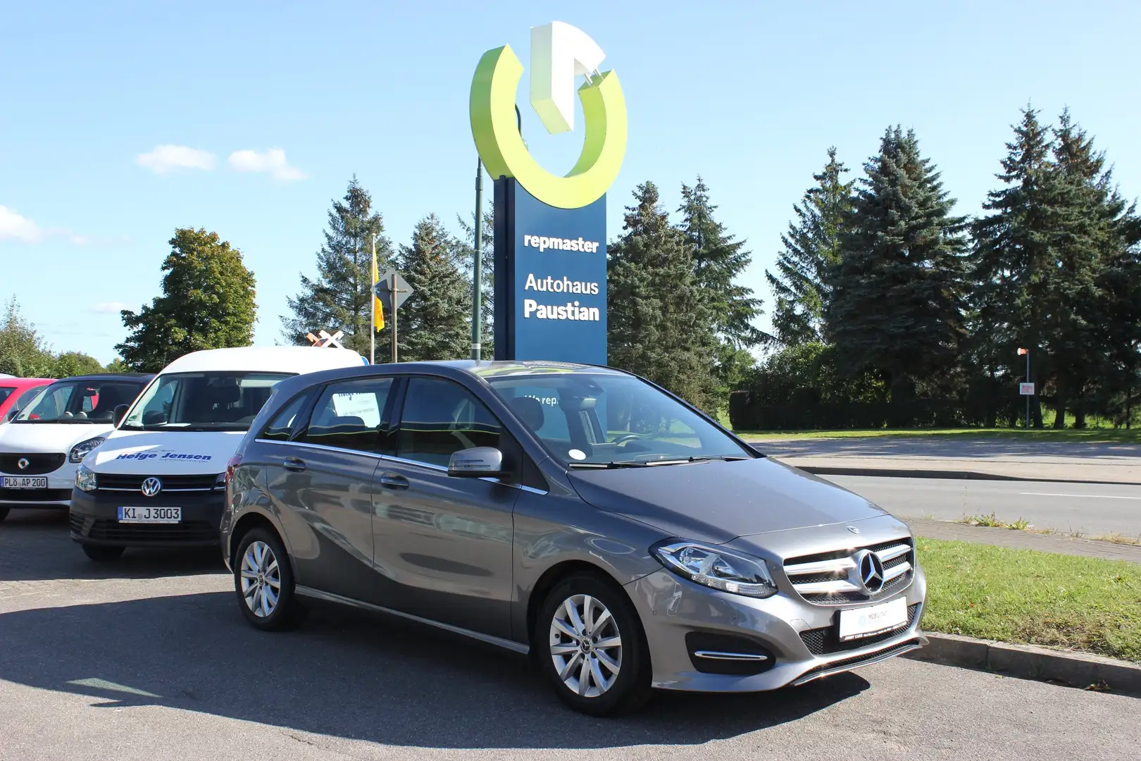 Mercedes-Benz B 180 Style Gris - 1