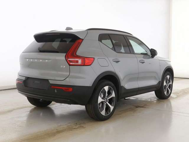 Volvo XC40 B3 Plus Dark