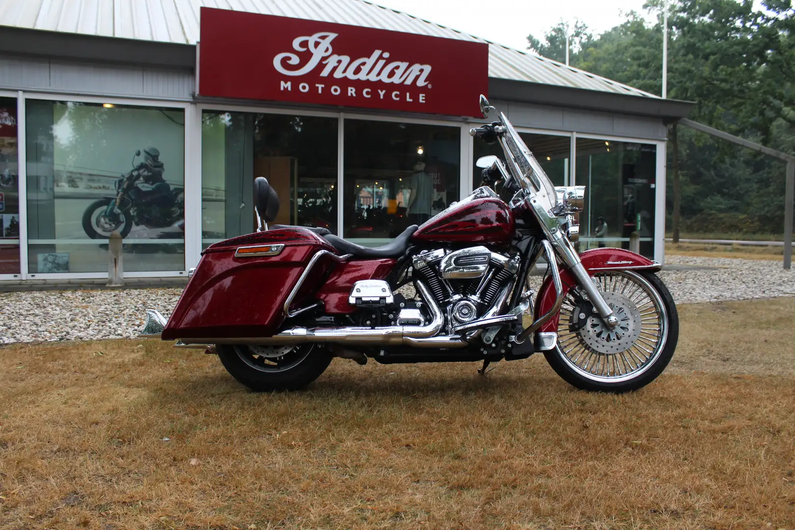 Harley-Davidson Road King FLHR Road King Special Red - 1