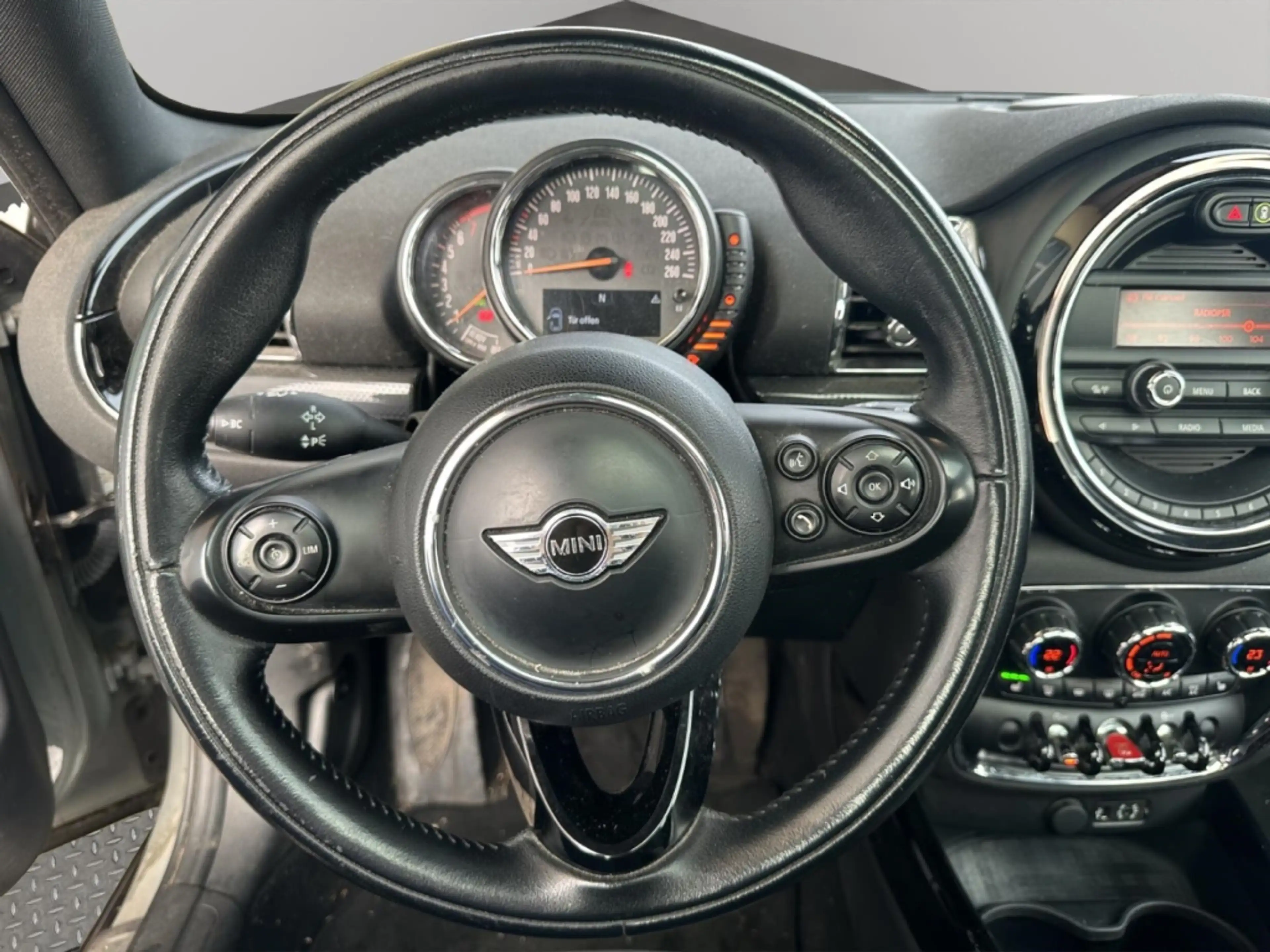 MINI Cooper Clubman 1,5 Chili Panorama LED PDC SHZ — photo 7