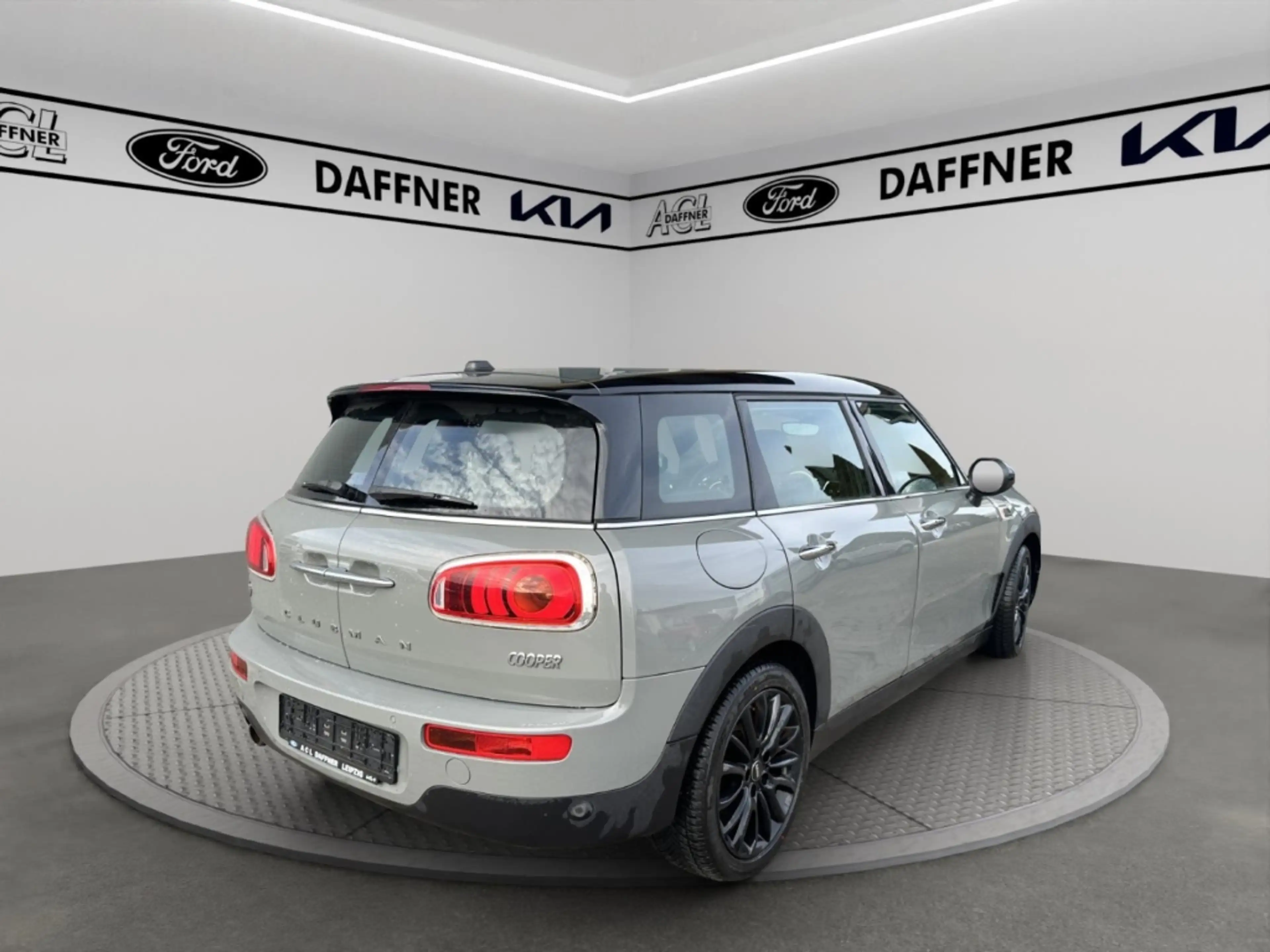 MINI Cooper Clubman 1,5 Chili Panorama LED PDC SHZ — photo 4