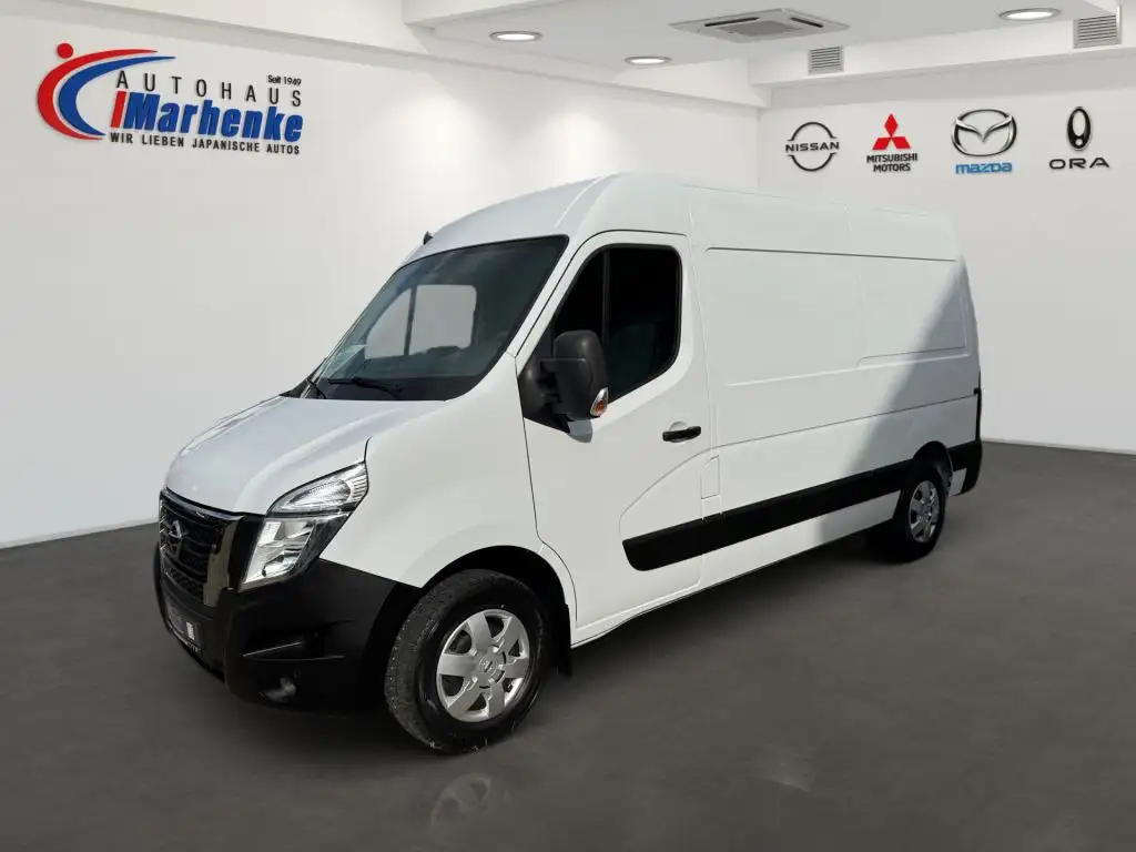 Nissan Interstar 2022 из Европы — купить под ключ
