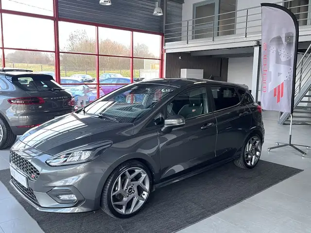 Ford Fiesta ST 1,5 200 GPS ANDROID APPLE CARPLAY FEUX HALOGENE PARK PILOT BLUETOOTH REGULATEUR LIMITEUR E
