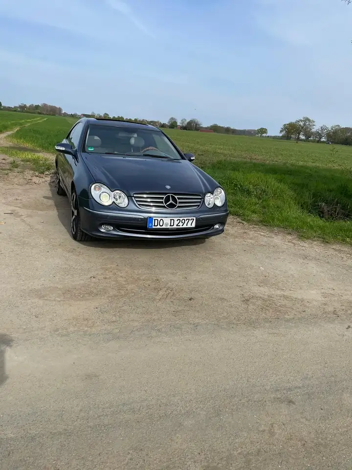 Mercedes-Benz CLK 320