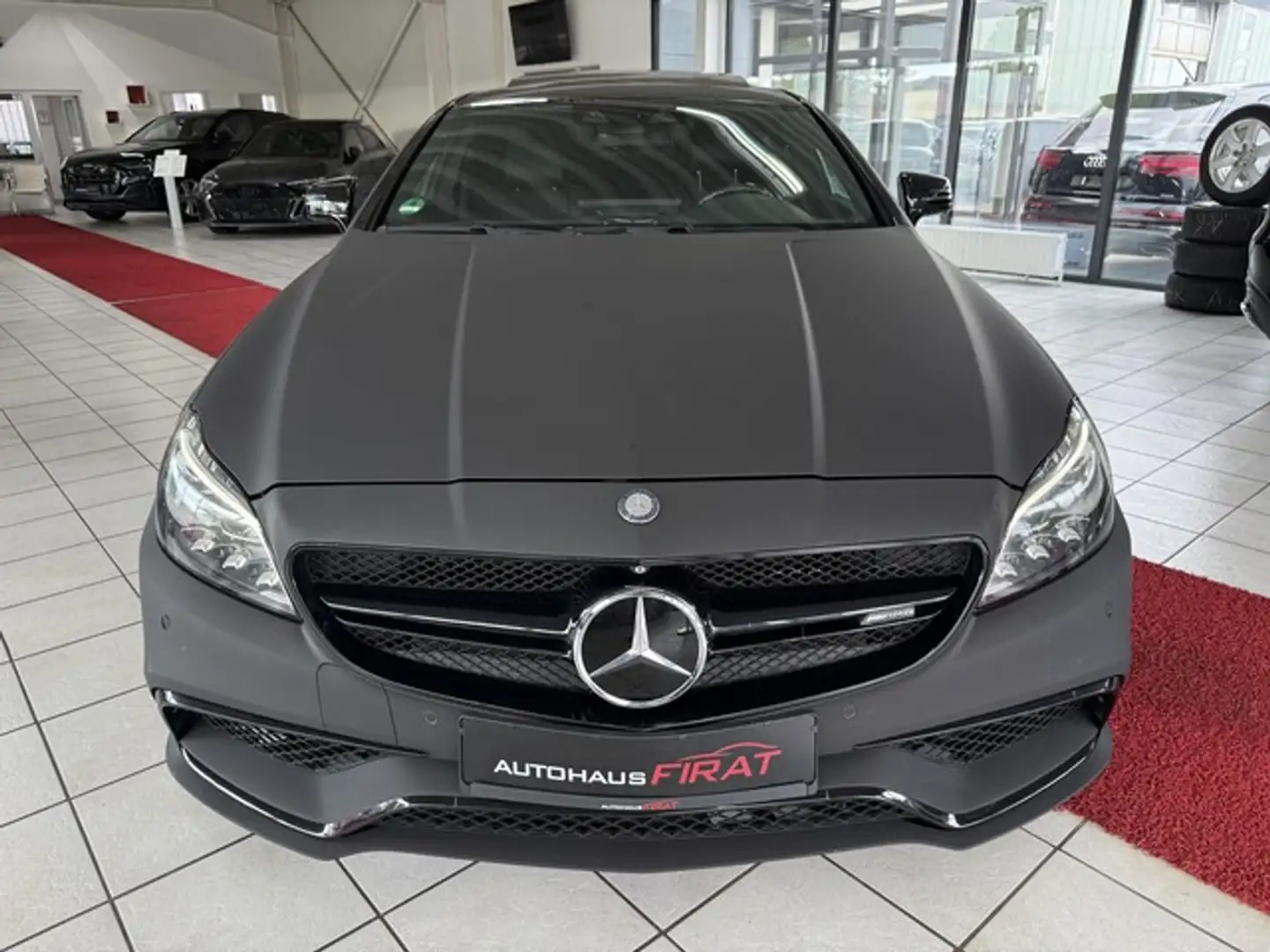 Mercedes-Benz CLS 63 AMG S 4-Matic Leder+Kamera+Navi+LED Gris - 2