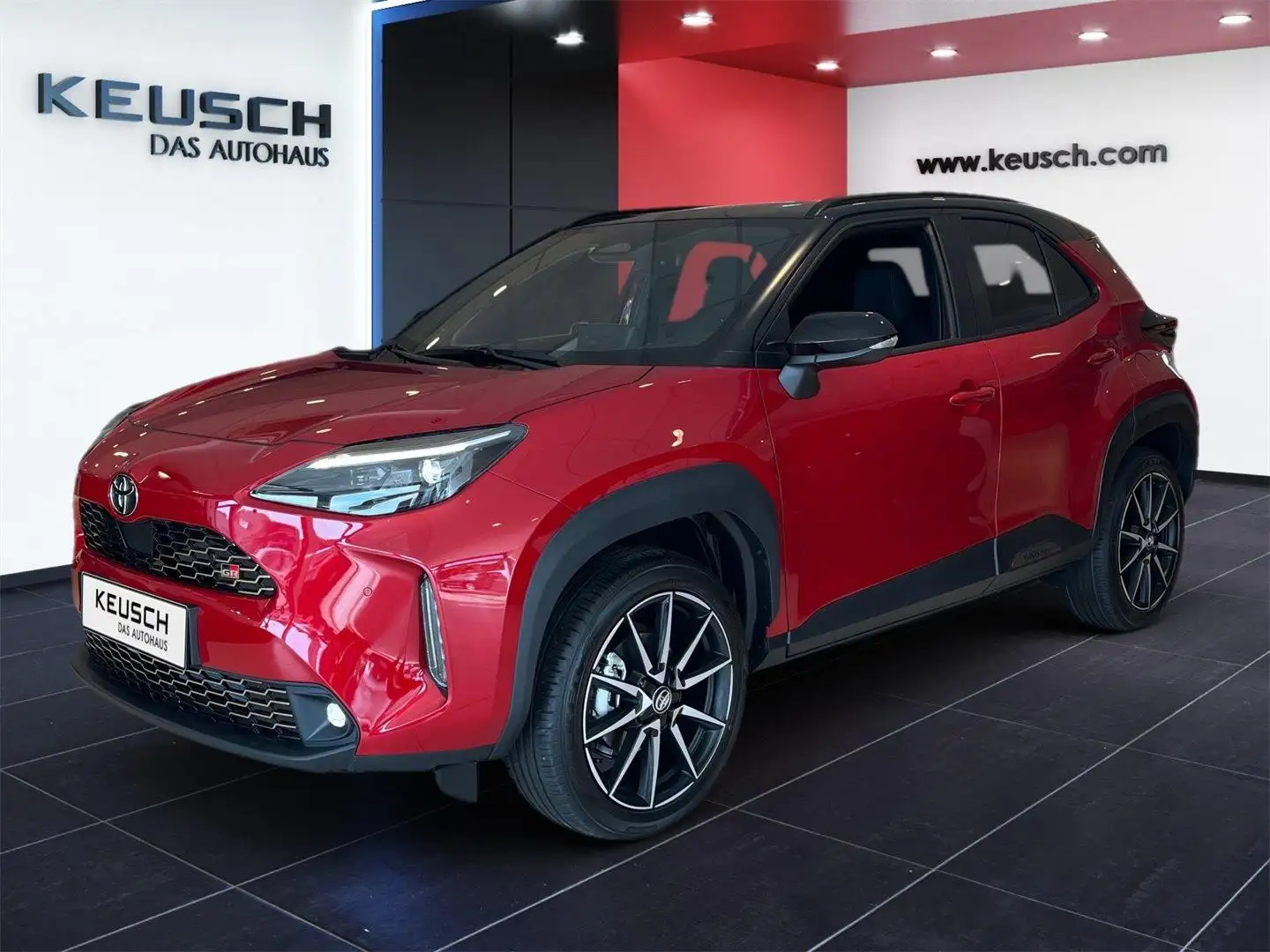 Toyota Yaris Cross 1,5 Hybrid 4x2 GR Sport Rot - 2