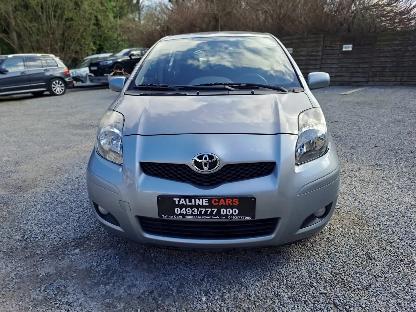 Toyota Yaris 1.0i VVT-i Eco pret a immatriculer Gris - 1