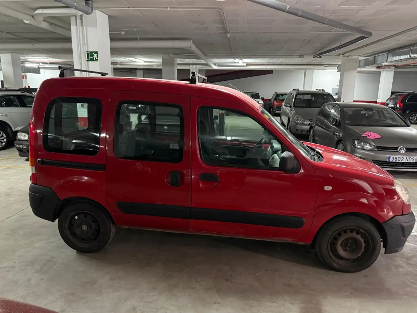 Renault Kangoo 1.5DCI Confort Expression 85 Rouge - 2