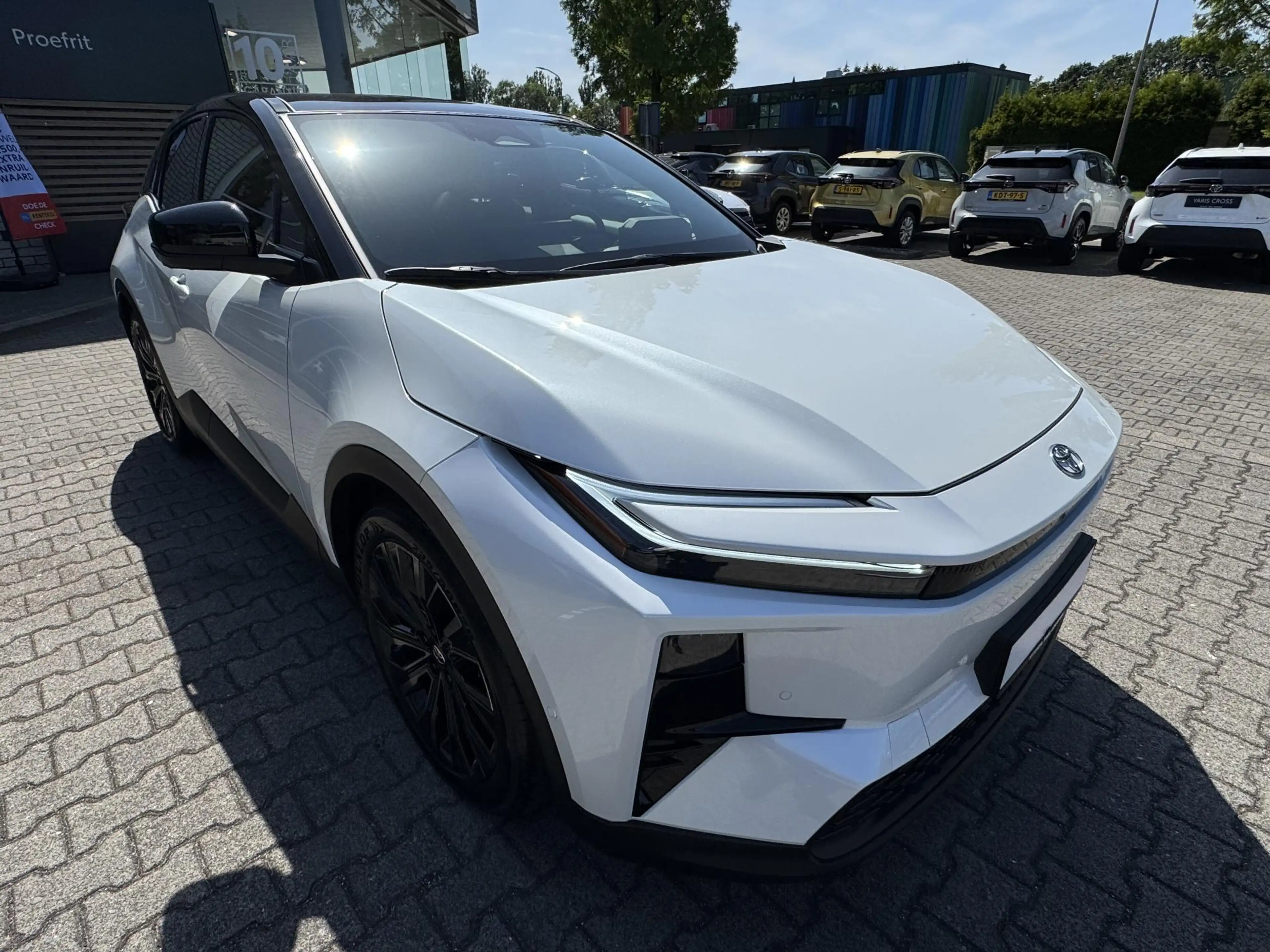 Toyota C-HR+ EXECUTIVE AWD 77 kWh NIEUW & DIRECT LEVERBAAR!! PR — photo 9