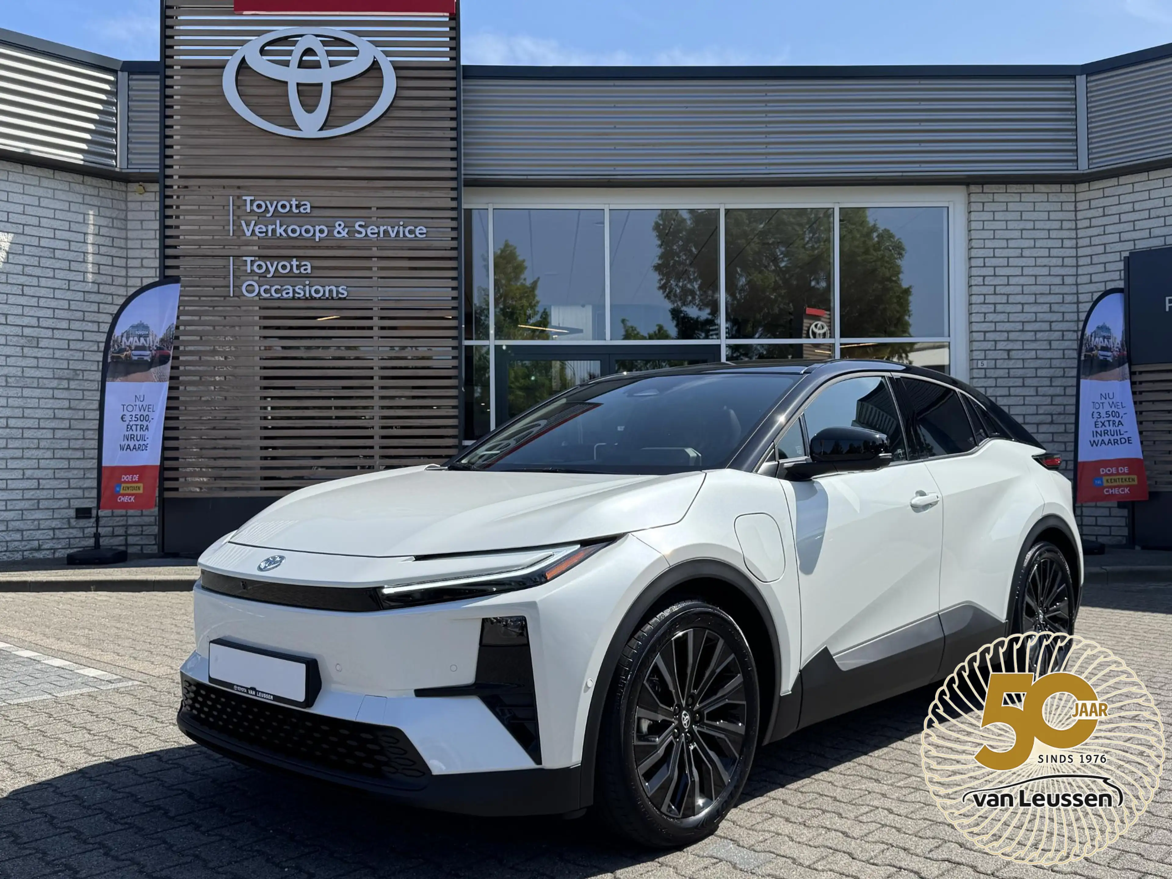 Toyota C-HR+ EXECUTIVE AWD 77 kWh NIEUW & DIRECT LEVERBAAR!! PR