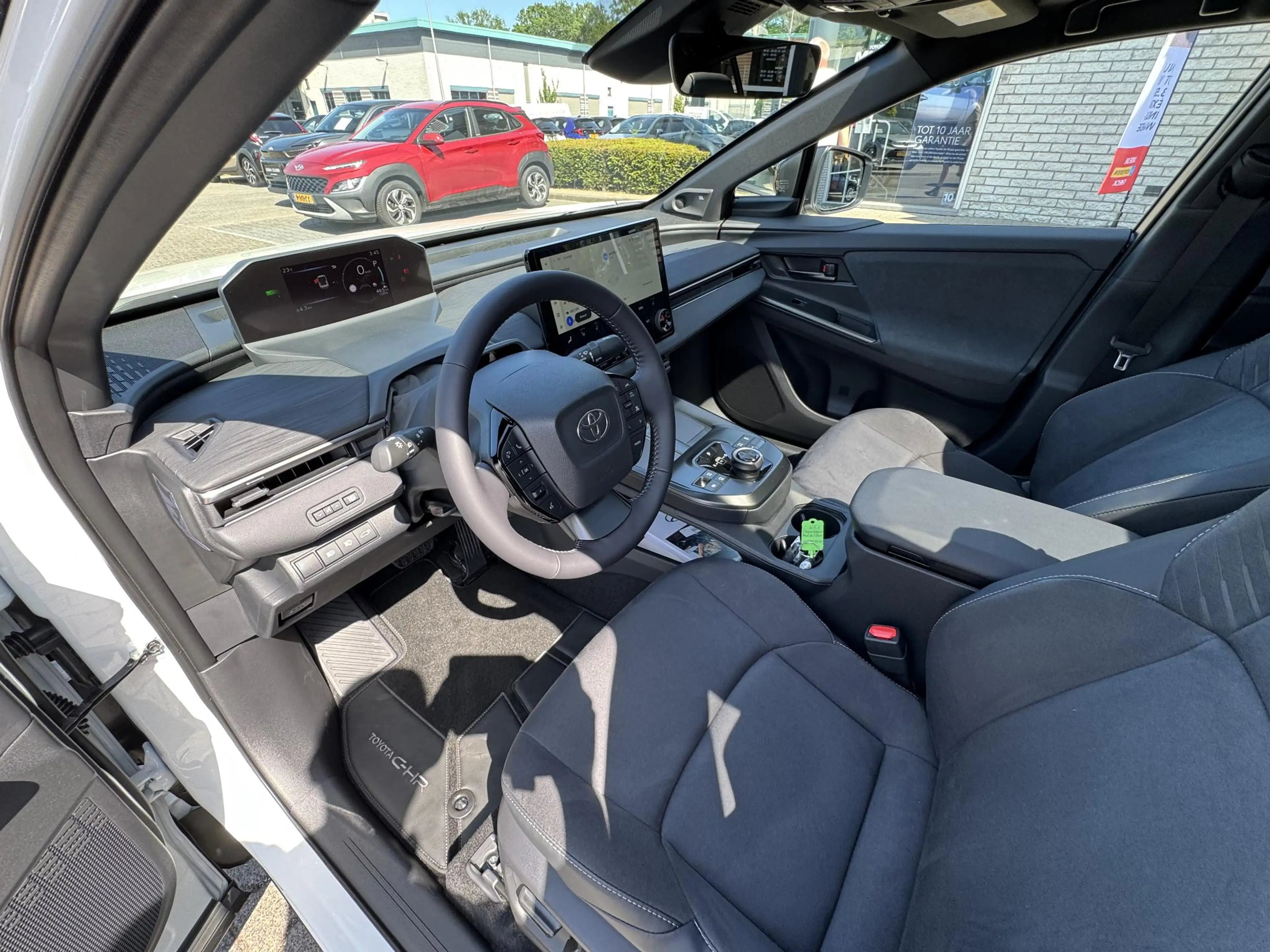 Toyota C-HR+ EXECUTIVE AWD 77 kWh NIEUW & DIRECT LEVERBAAR!! PR — photo 10