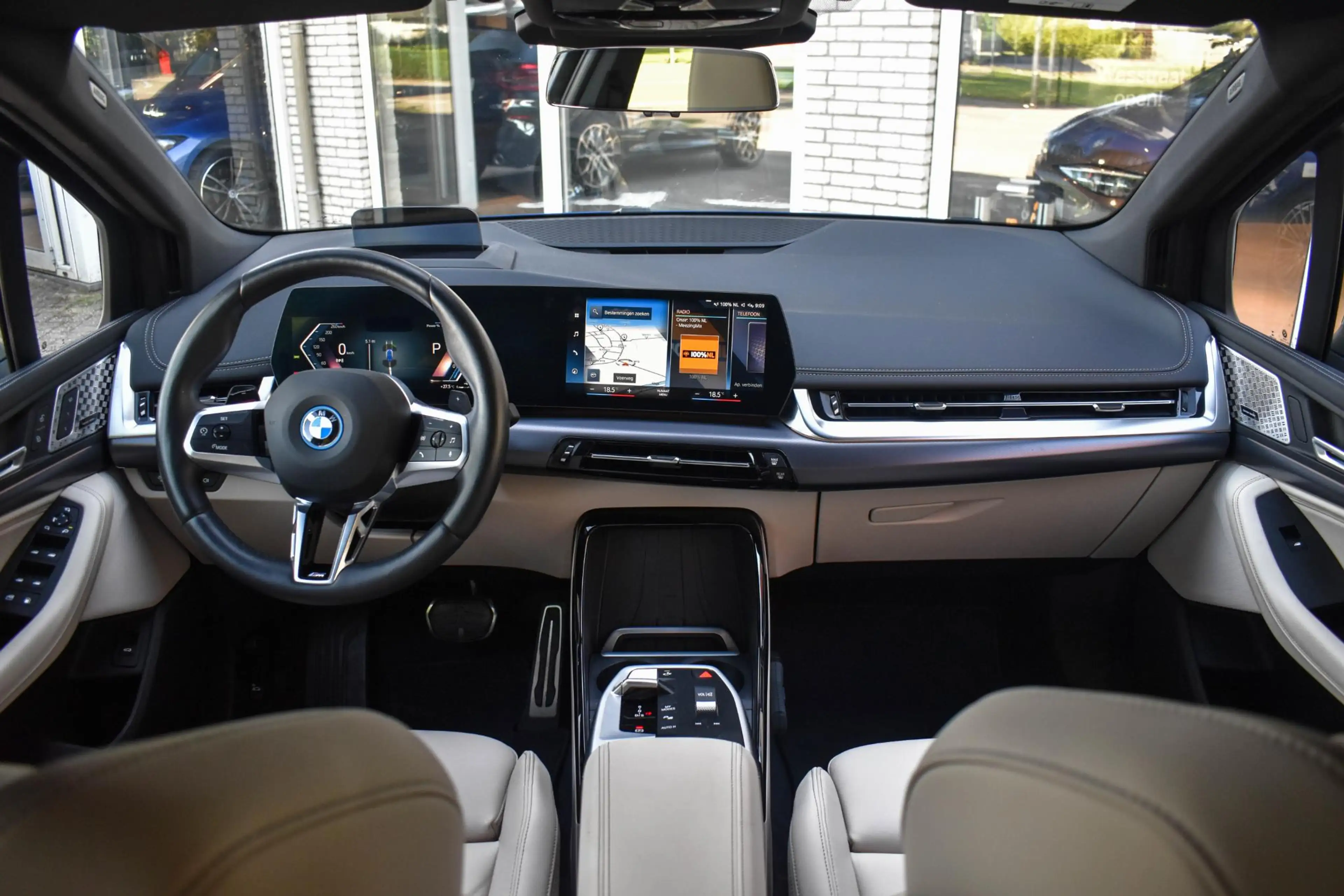 BMW 230 2-serie Active Tourer 230e xDrive Pano Trekhaak — photo 2