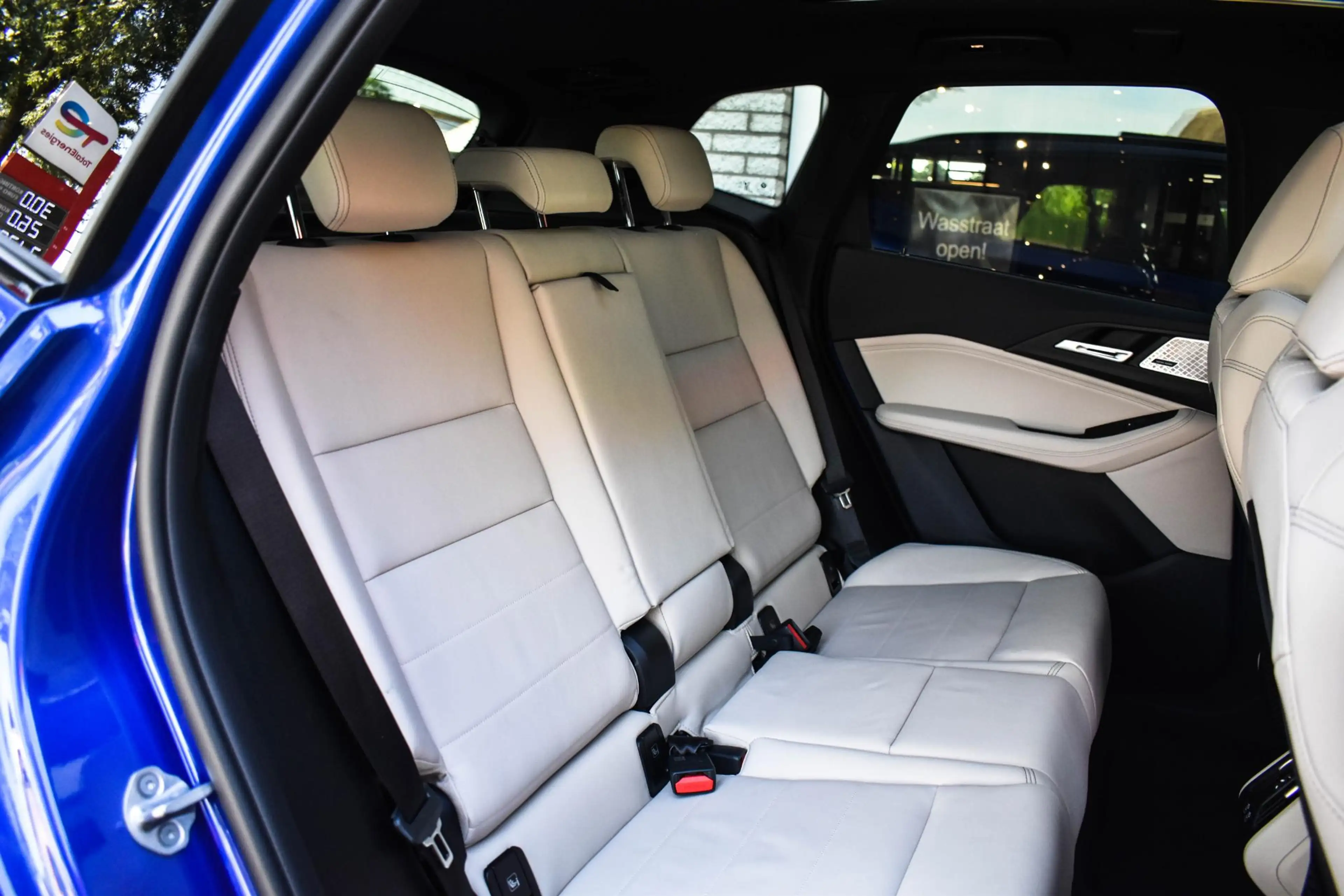 BMW 230 2-serie Active Tourer 230e xDrive Pano Trekhaak — photo 48