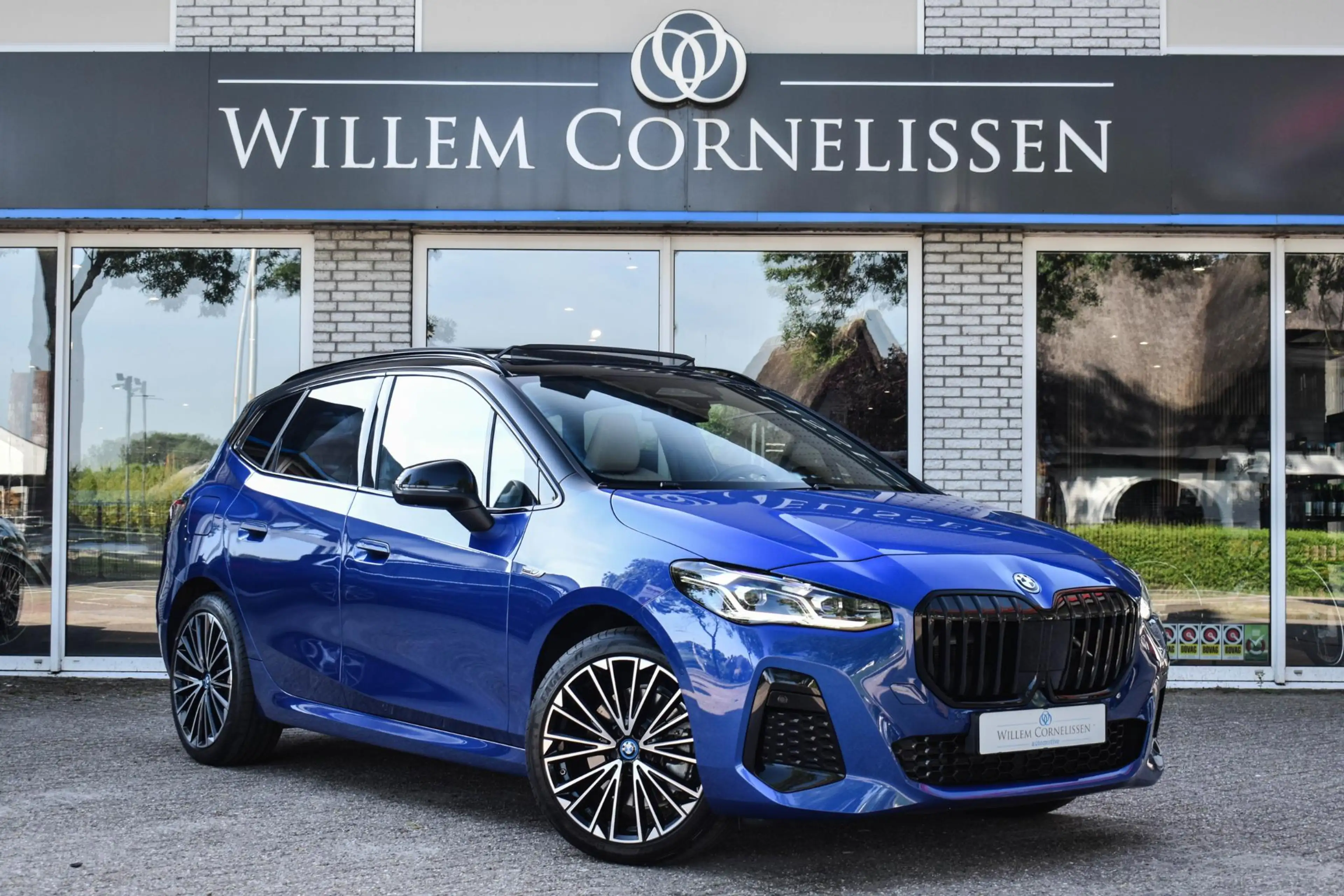 BMW 230 2-serie Active Tourer 230e xDrive Pano Trekhaak