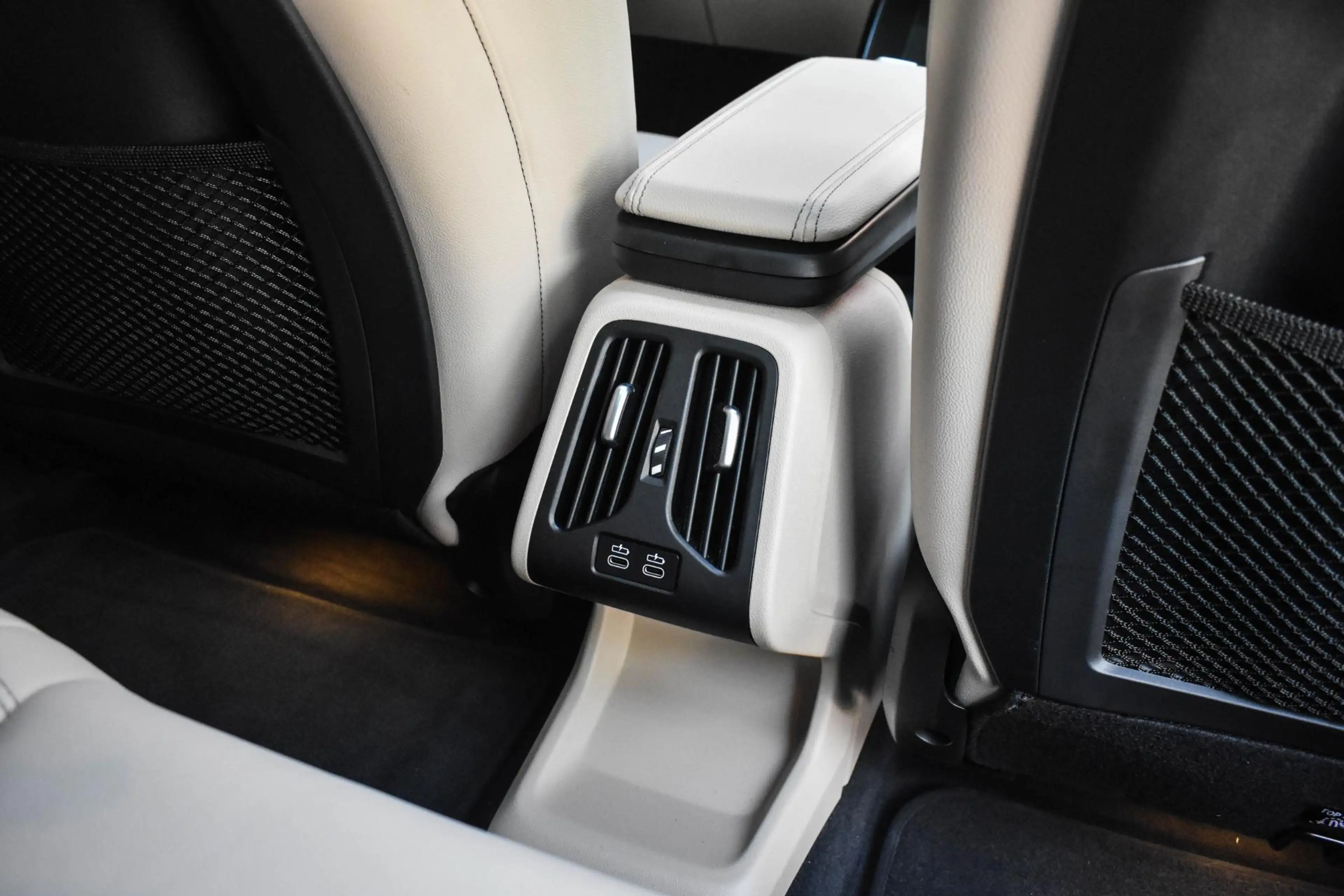 BMW 230 2-serie Active Tourer 230e xDrive Pano Trekhaak — photo 49