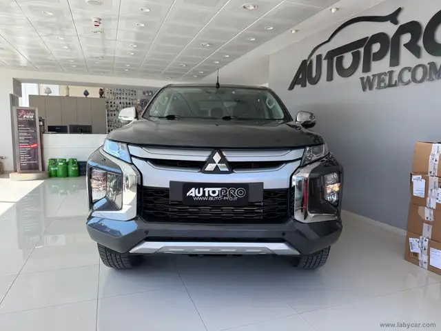 Mitsubishi L200 2.3 D DoubleCab 4x4 Sup.Sel.Intense