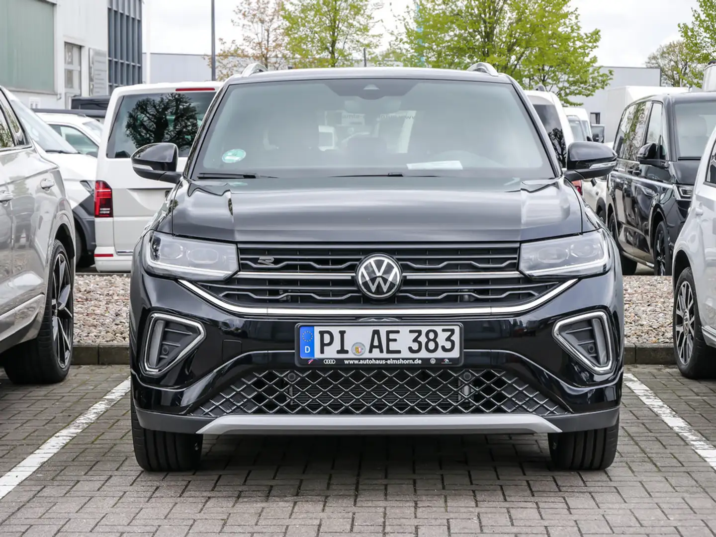 Volkswagen T-Cross R-Line 1.5 l TSI ACT 110 kW 150 PS 7-Gang-Doppelku Fekete - 2