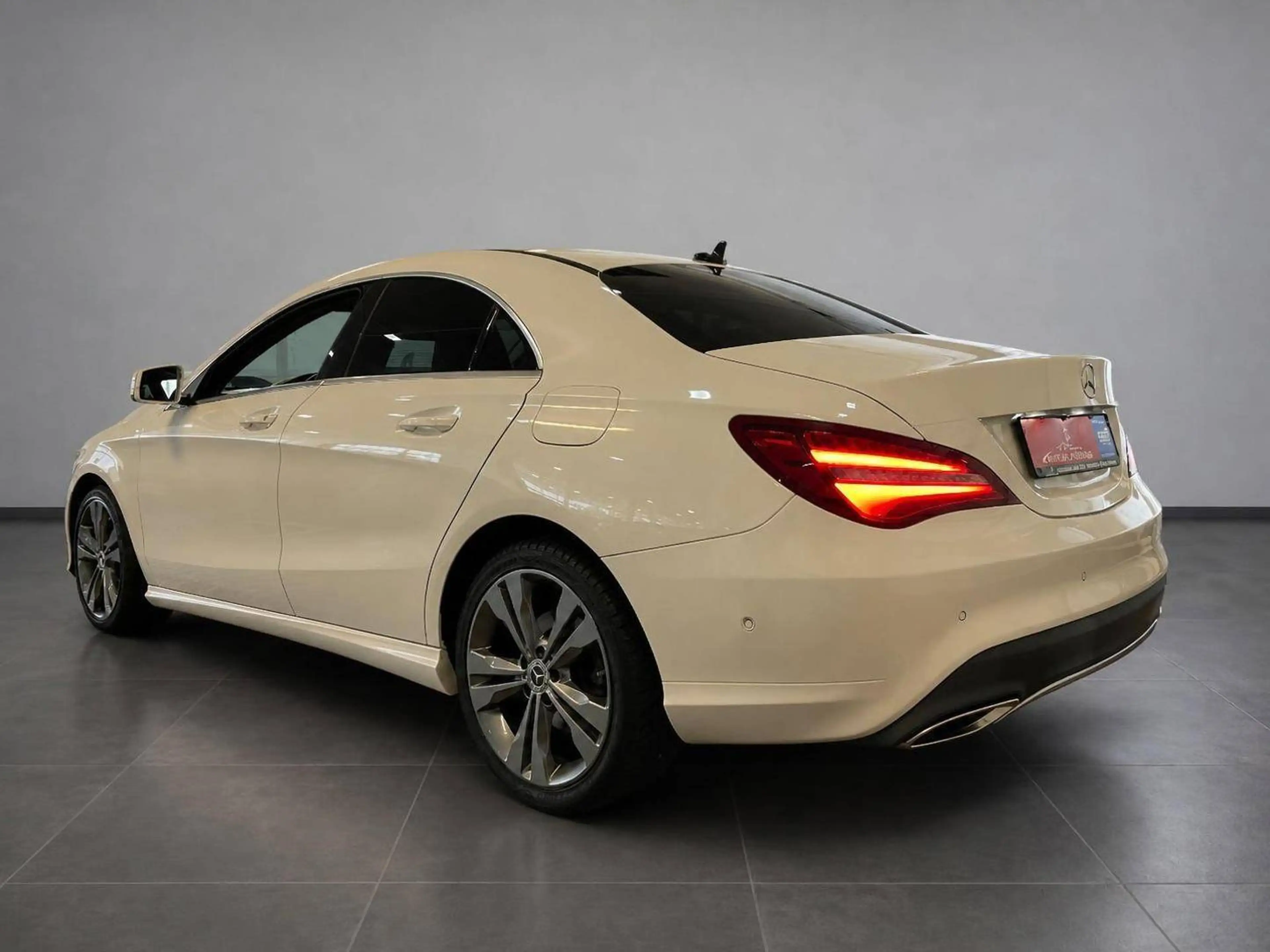 Mercedes-Benz CLA 200 CLA 200 CDI / d (117.308) — photo 3