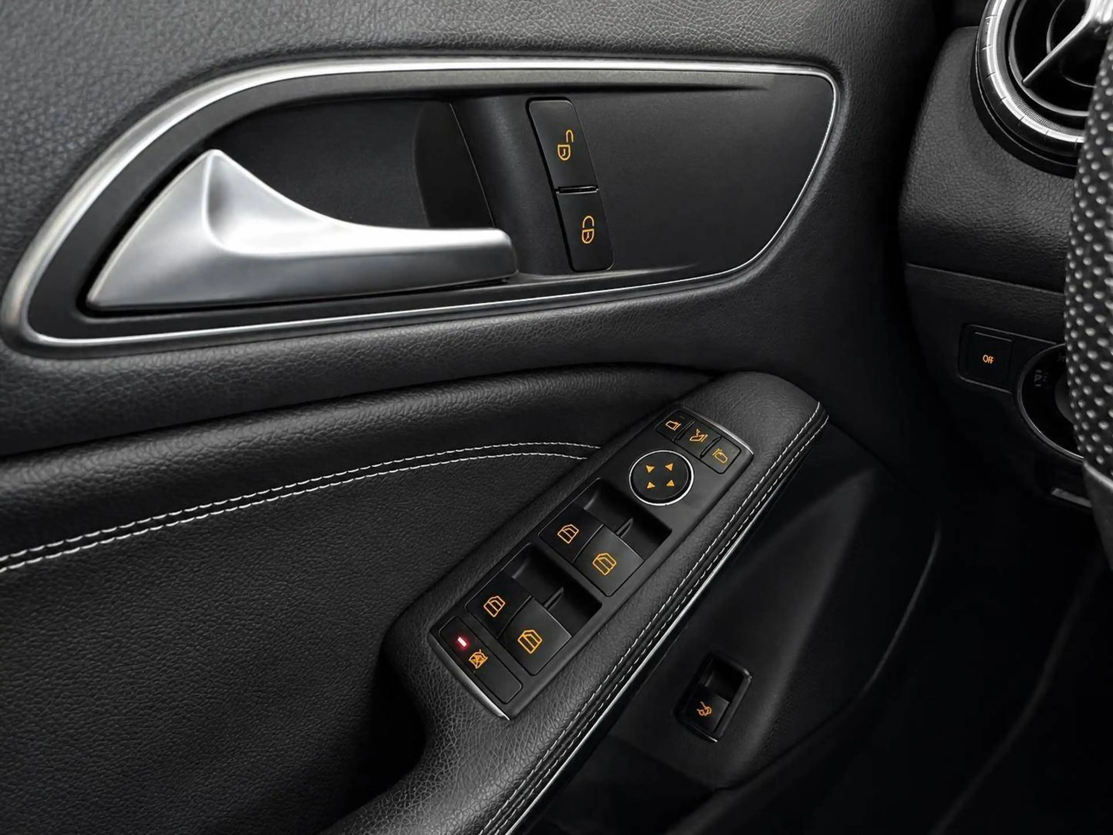 Mercedes-Benz CLA 200 CLA 200 CDI / d (117.308) — photo 14