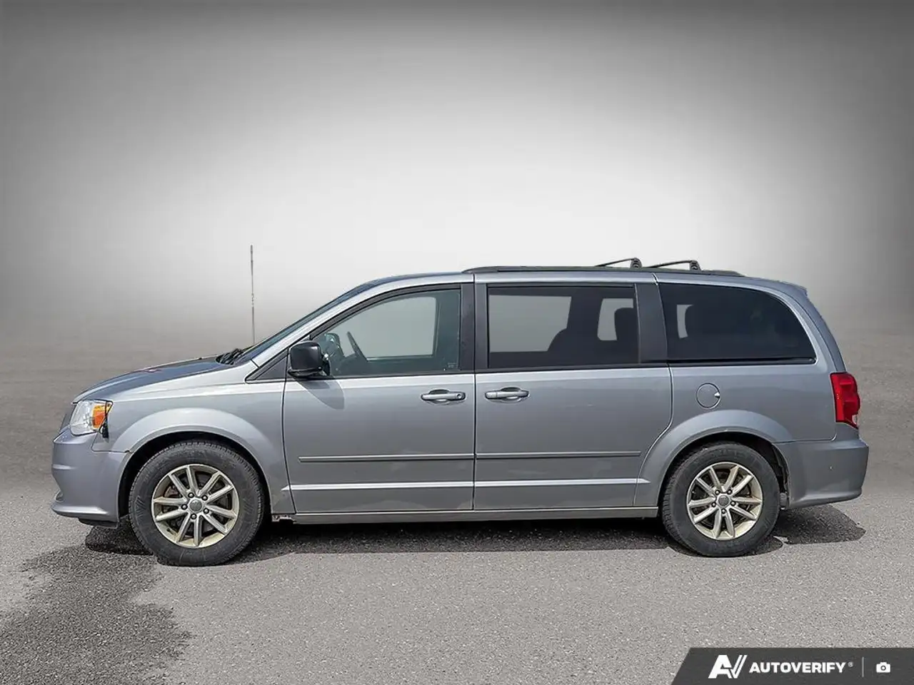 Dodge Grand Caravan photo Dodge Grand Caravan