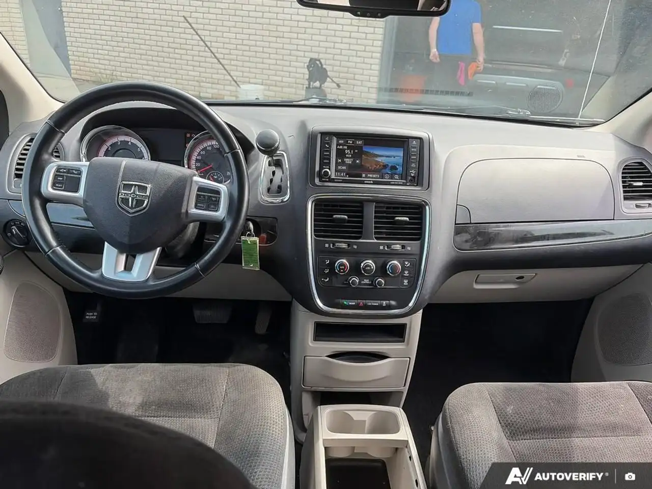 Dodge Grand Caravan photo Dodge Grand Caravan