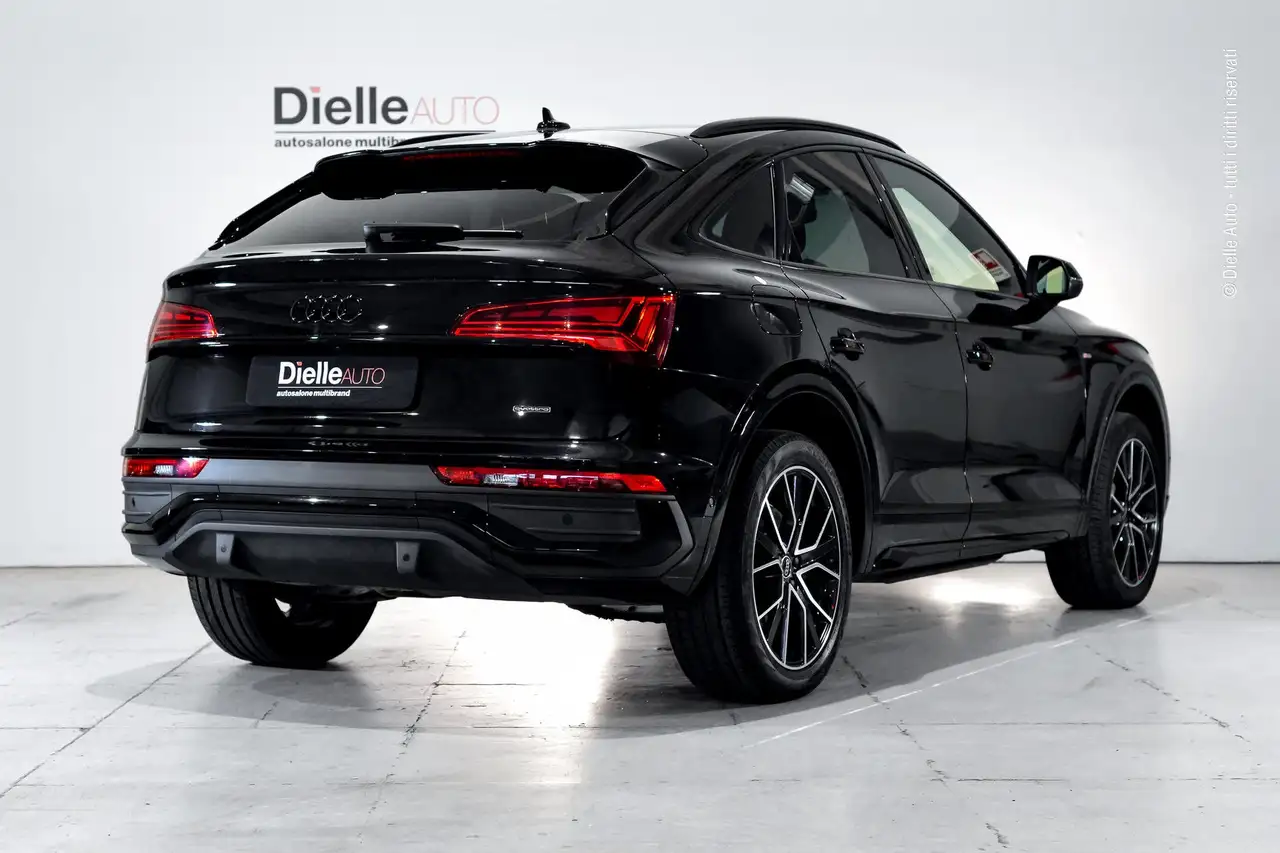 Audi Q5 Q5 Sportback Black line edition 40 TDI quattro 204 CV Stronic 2