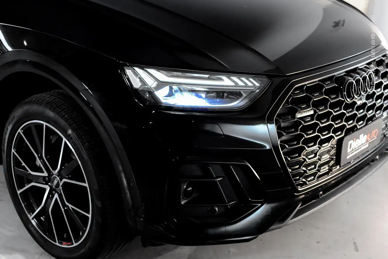 Audi Q5 Q5 Sportback Black line edition 40 TDI quattro 204 CV Stronic 6
