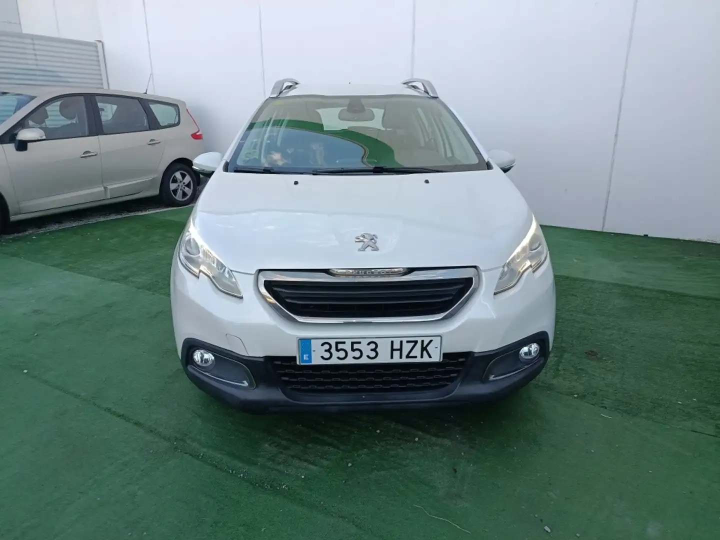 Peugeot 2008 1.6 e-HDI Active CMP Blanco - 2