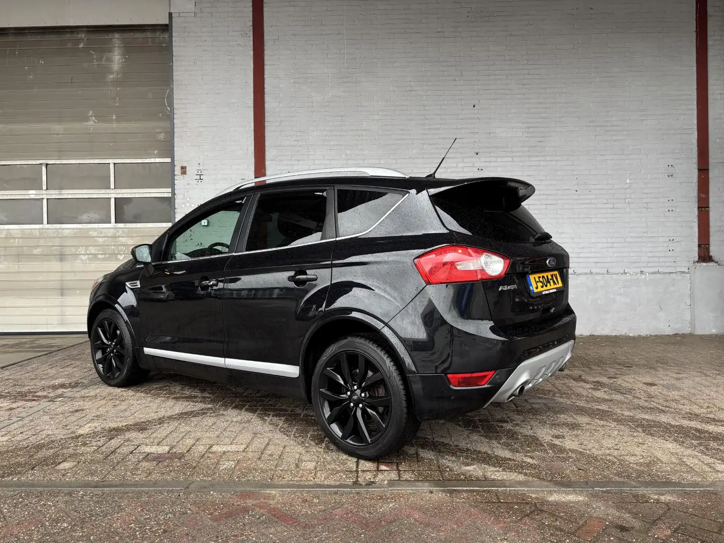 Ford Kuga 2.5 20V Titanium |Goed Onderhouden!|Trekhaak!|Leer Noir - 2