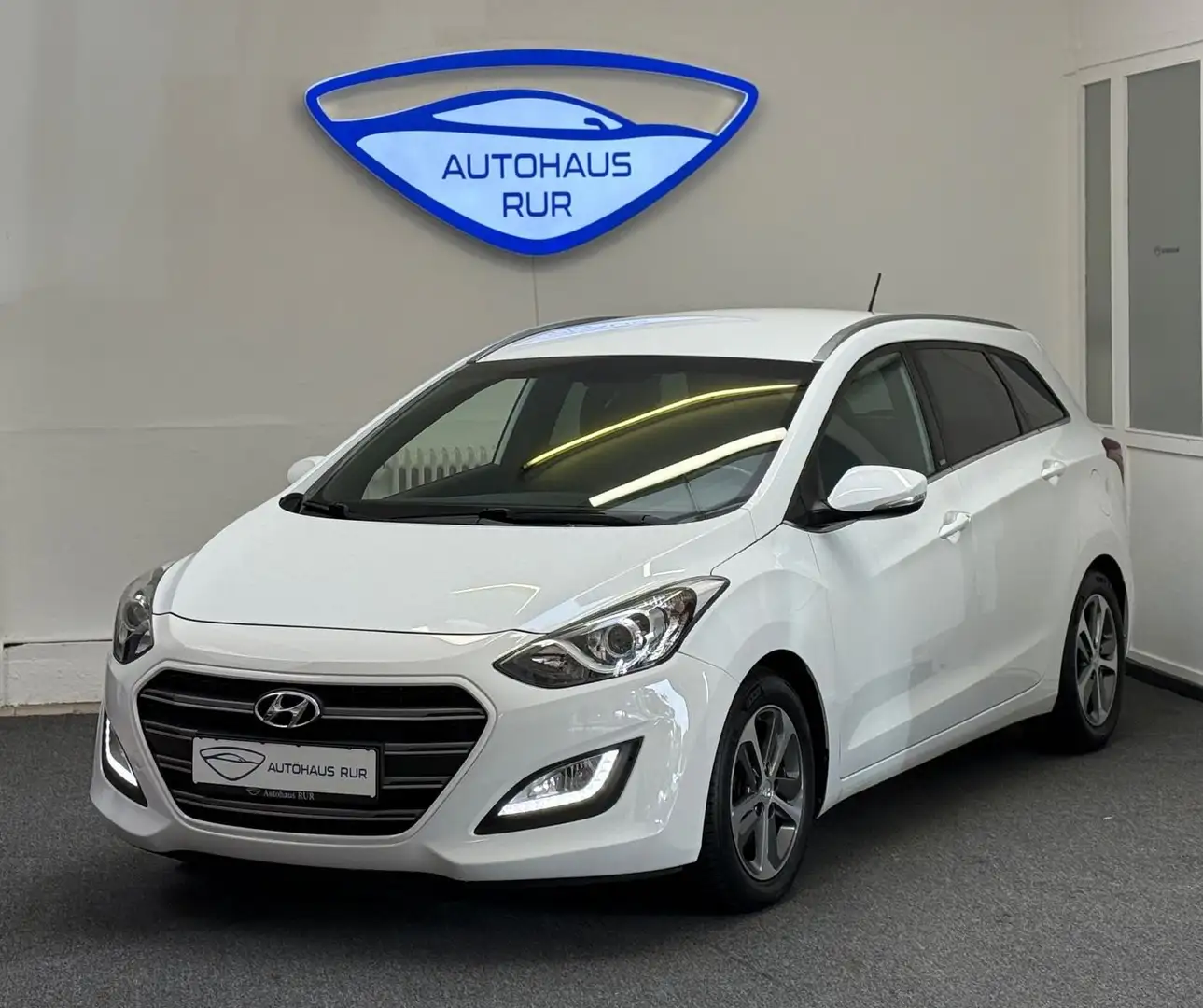 Hyundai i30 cw blue Premium/AUTOMATIK/1TE HAND/SITZ HZ Weiß - 1
