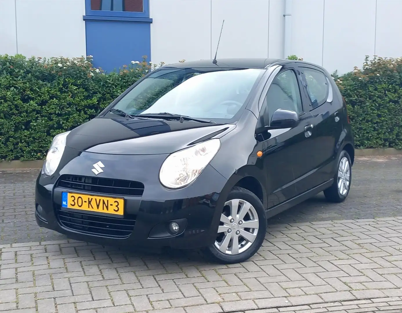 Suzuki Alto 1.0 68pk Exclusive Airco Fekete - 1