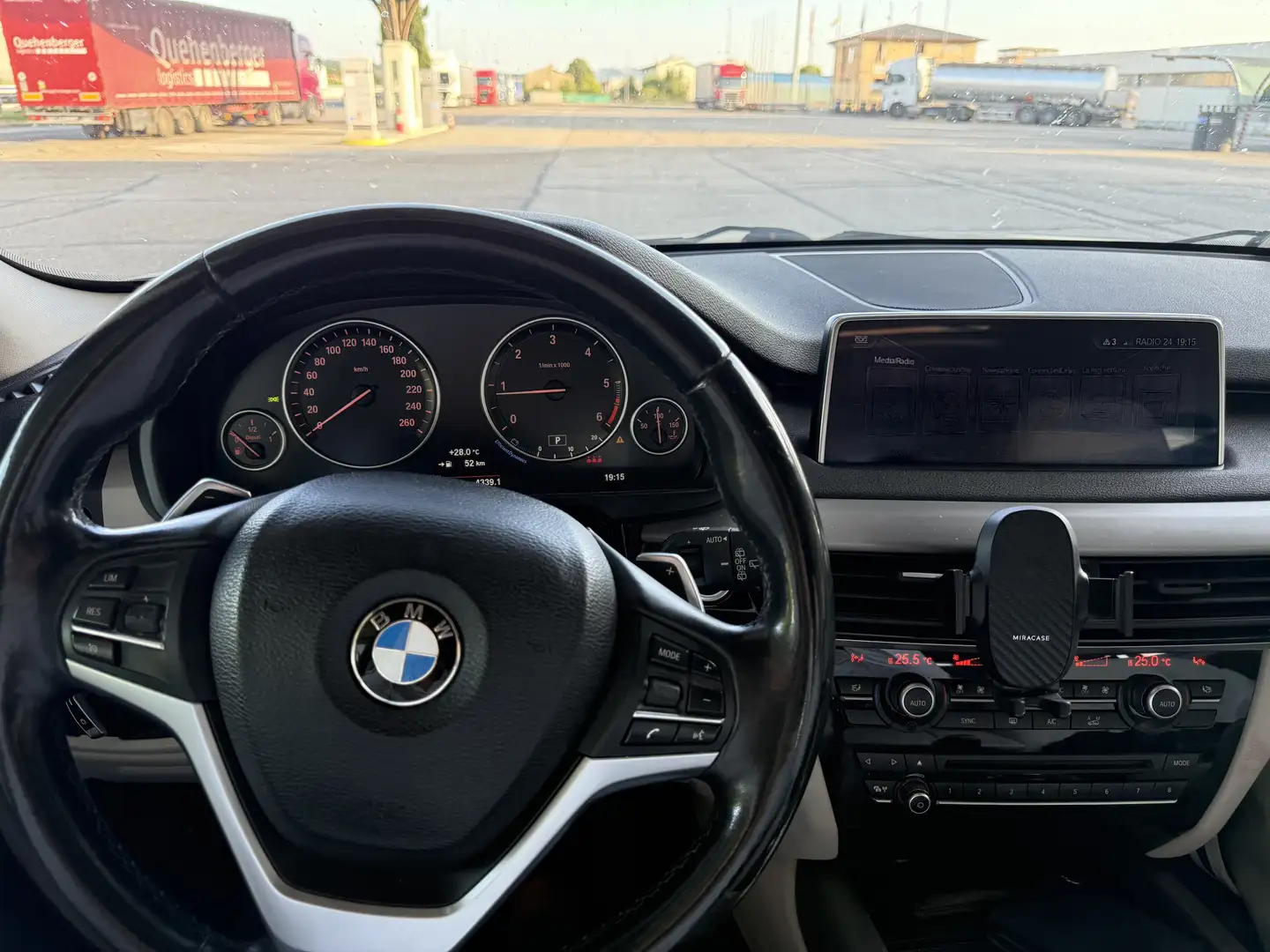 BMW X5 xdrive25d Experience 231cv auto Noir - 2