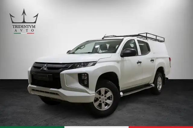 Mitsubishi L200 d.cab 2.3d Diamond 4wd 150cv auto